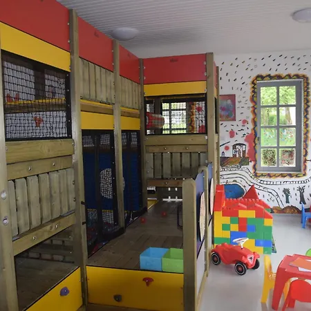 Bungalow In In The Southern Eifel بيت للعطل Waxweiler